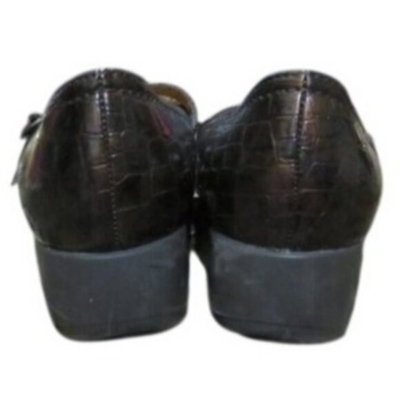 LifeStride Demi Brown Croc Embossed Mary Jane Buckle Comfort Wedges Antifatigue - Picture 4 of 13